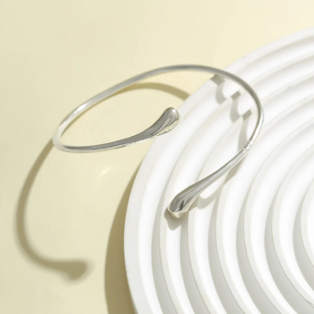 Glow arm cuff